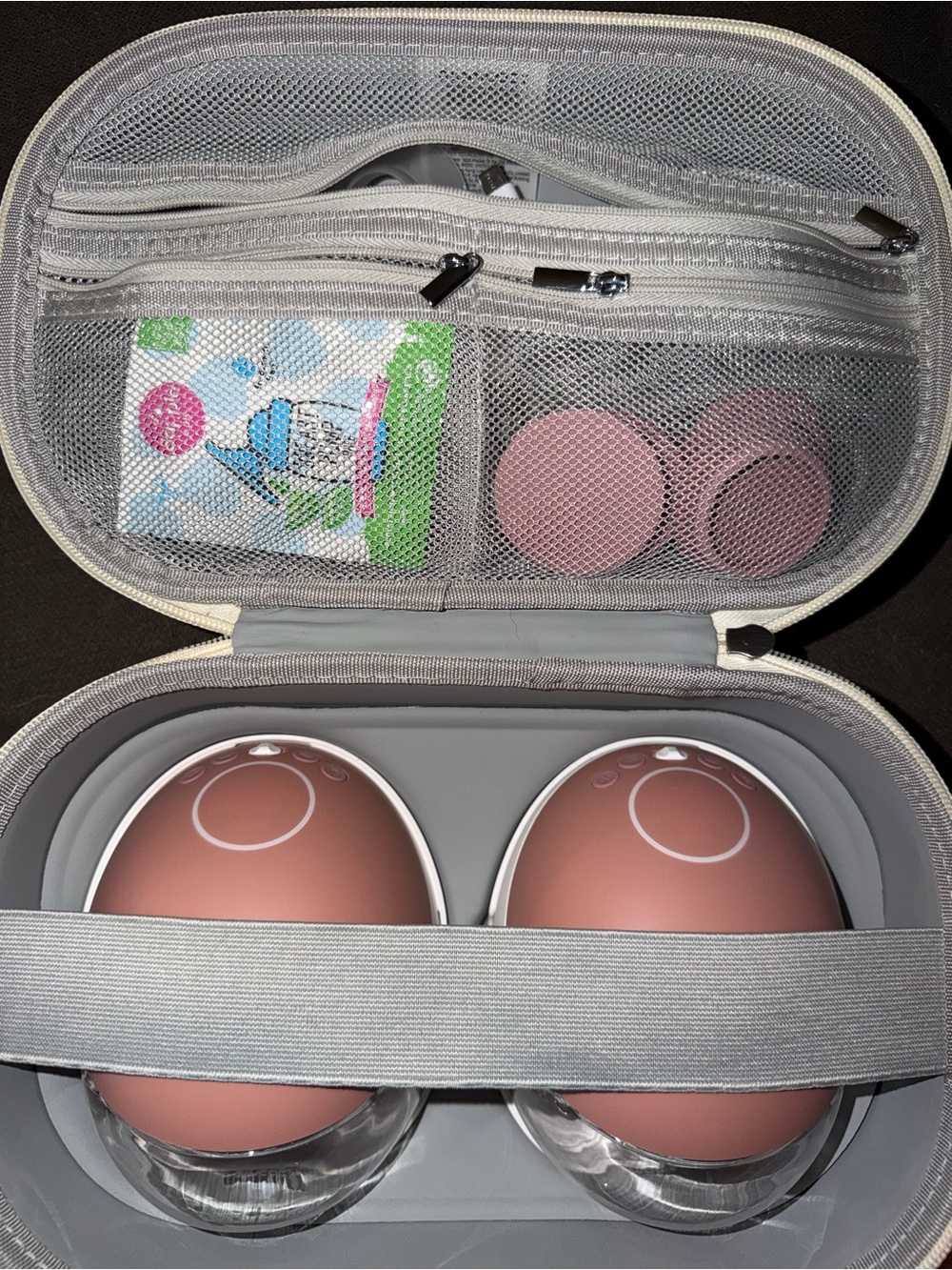 Momcozy M9 wearable breast pumps